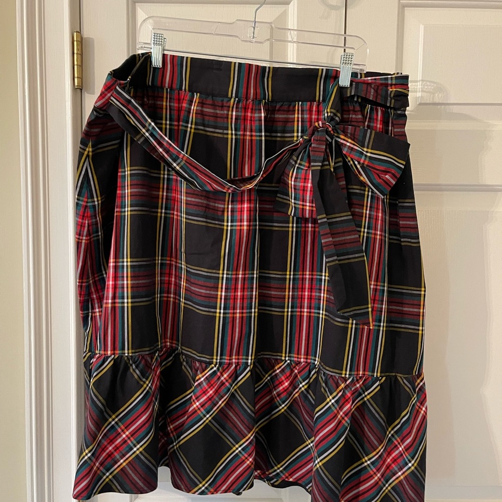 J crew holiday plaid skirt with ruffle and bow, size 20